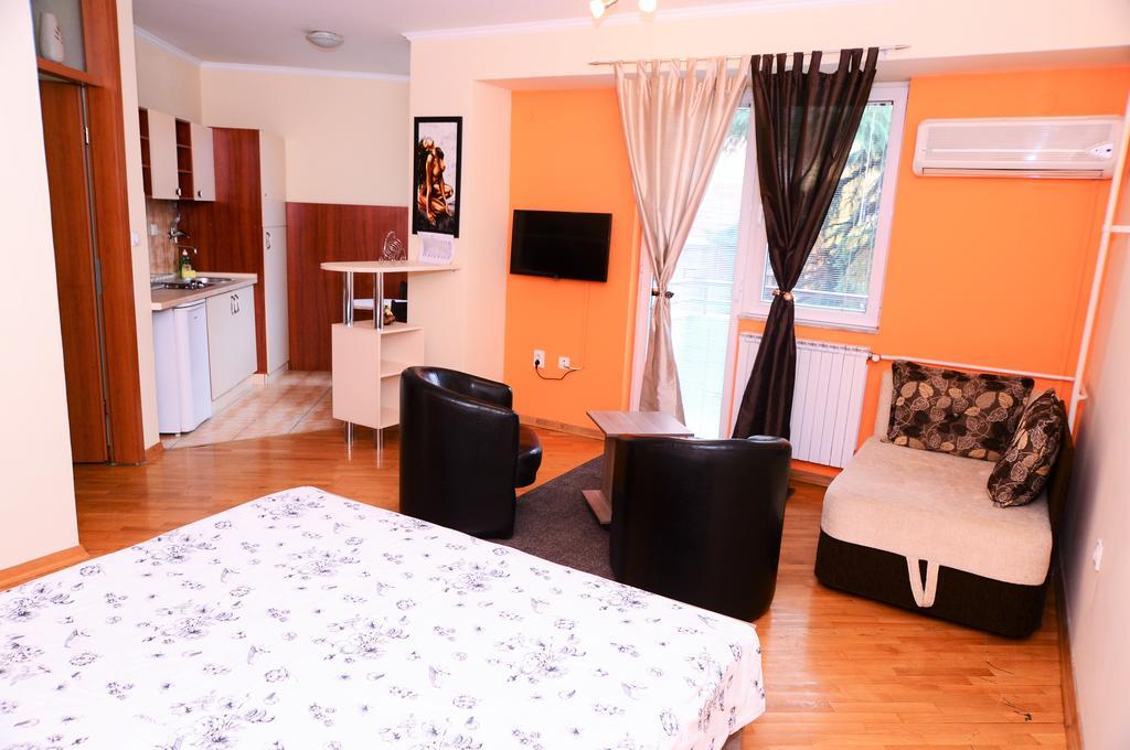 Exclusive Central Apartments Skopje Esterno foto