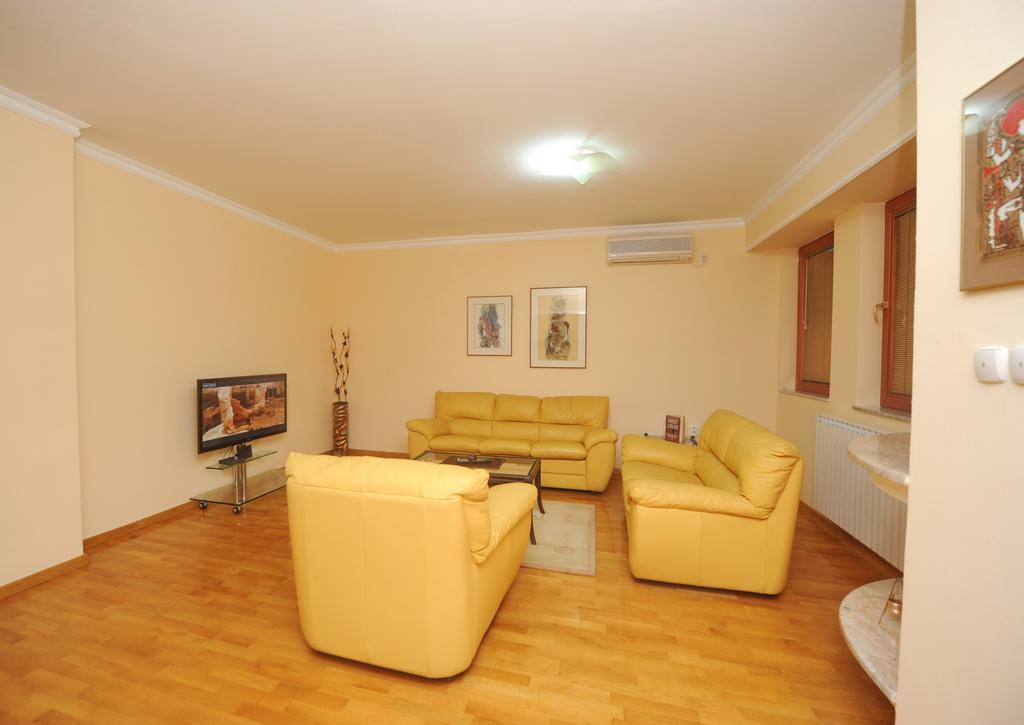 Exclusive Central Apartments Skopje Esterno foto