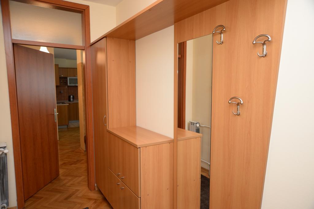 Exclusive Central Apartments Skopje Esterno foto