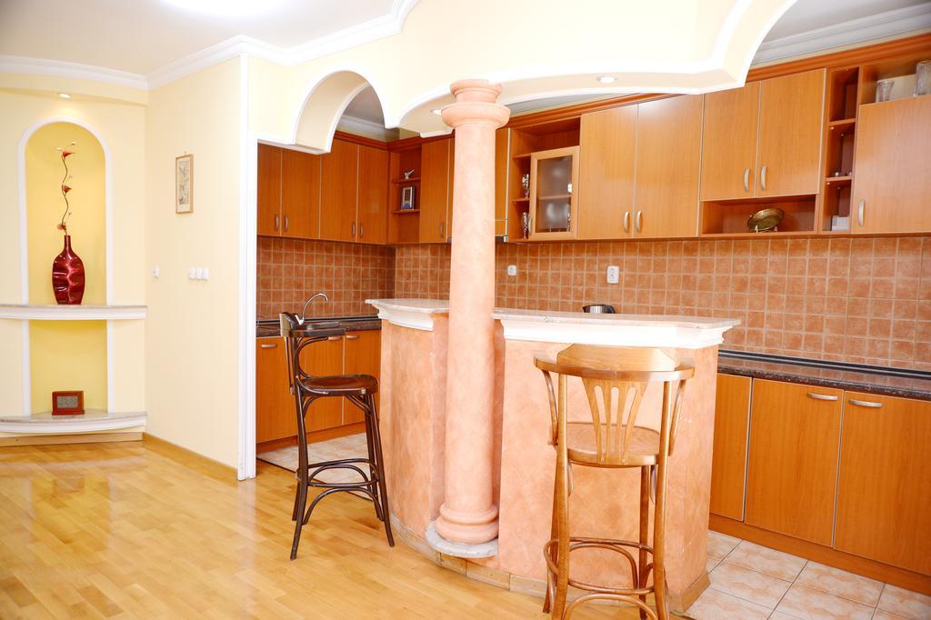 Exclusive Central Apartments Skopje Esterno foto