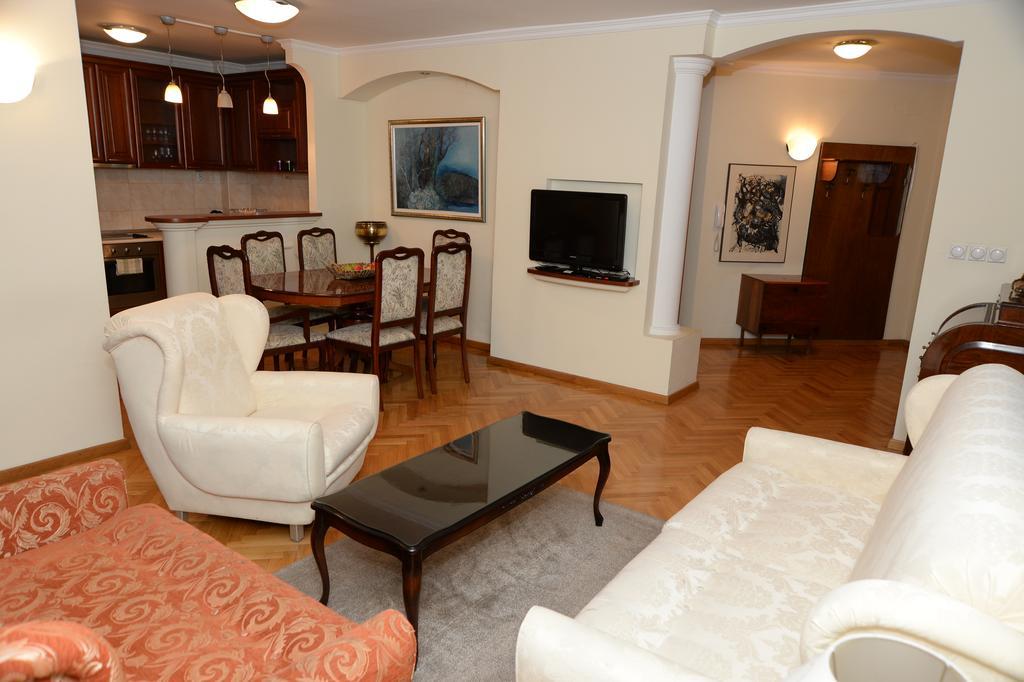 Exclusive Central Apartments Skopje Esterno foto
